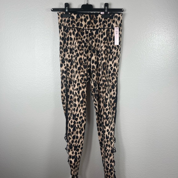 Victoria's Secret Incredible Essential Lace Up Legging Leopard Brown Medium 8 - Picture 3 of 11